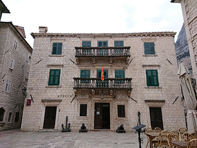 Museum_01_400.jpg